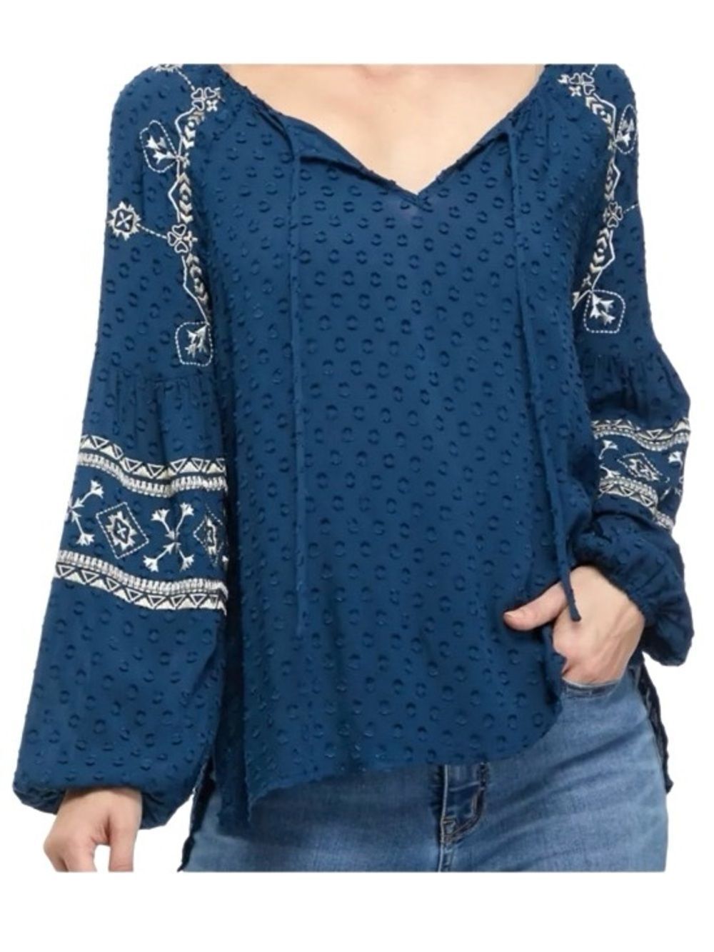 Cupio Embroidered Lantern Sleeve Clip Dot Peasant Blouse in Blue/Cream Women’s L